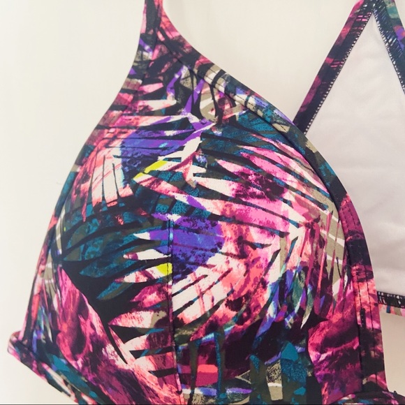 VS PINK Triangle PushUp Bikini Top🖤 - Picture 2 of 5